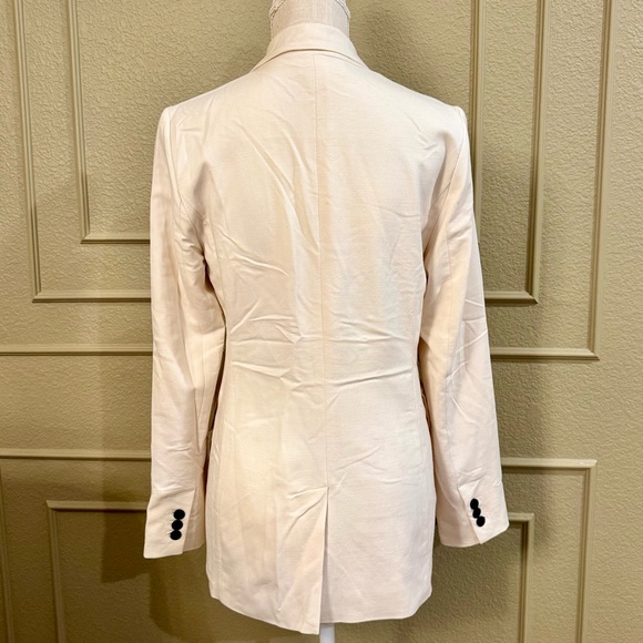 House of Harlow 1960 Women’s Cream Blazer with Black Buttons. Size S - Picture 4 of 6